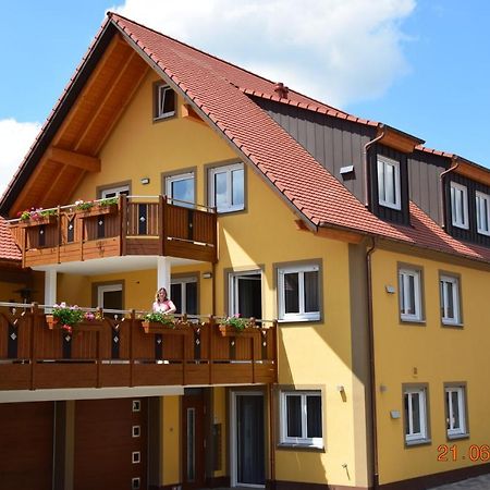 Ferienwohnungen Fewo Landglueck 헤리에덴 외부 사진